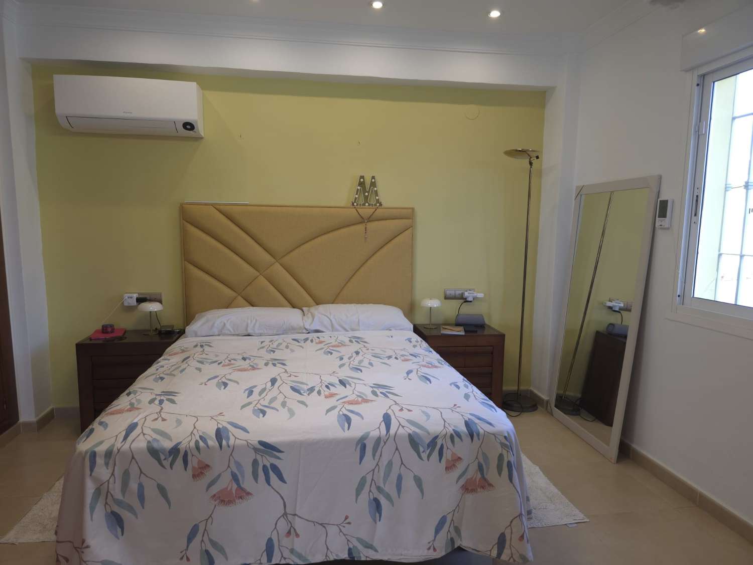 Gran casa de campo