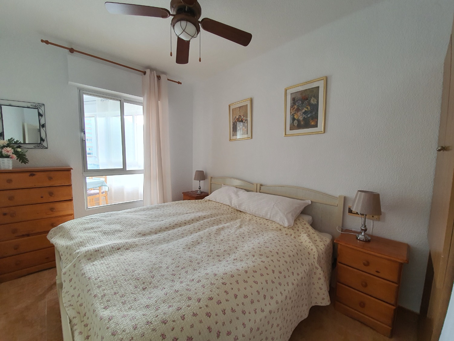 Gran apartament a primera línia de mar