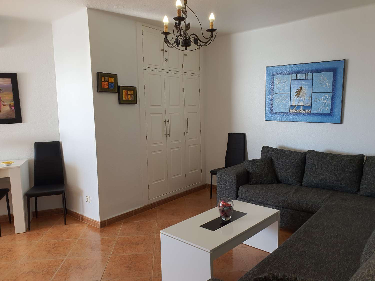 Gran apartament a primera línia de mar